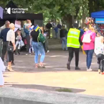 Ukraine: At the "children´s" arms exhibition one child accidentally fired a grenade launcher