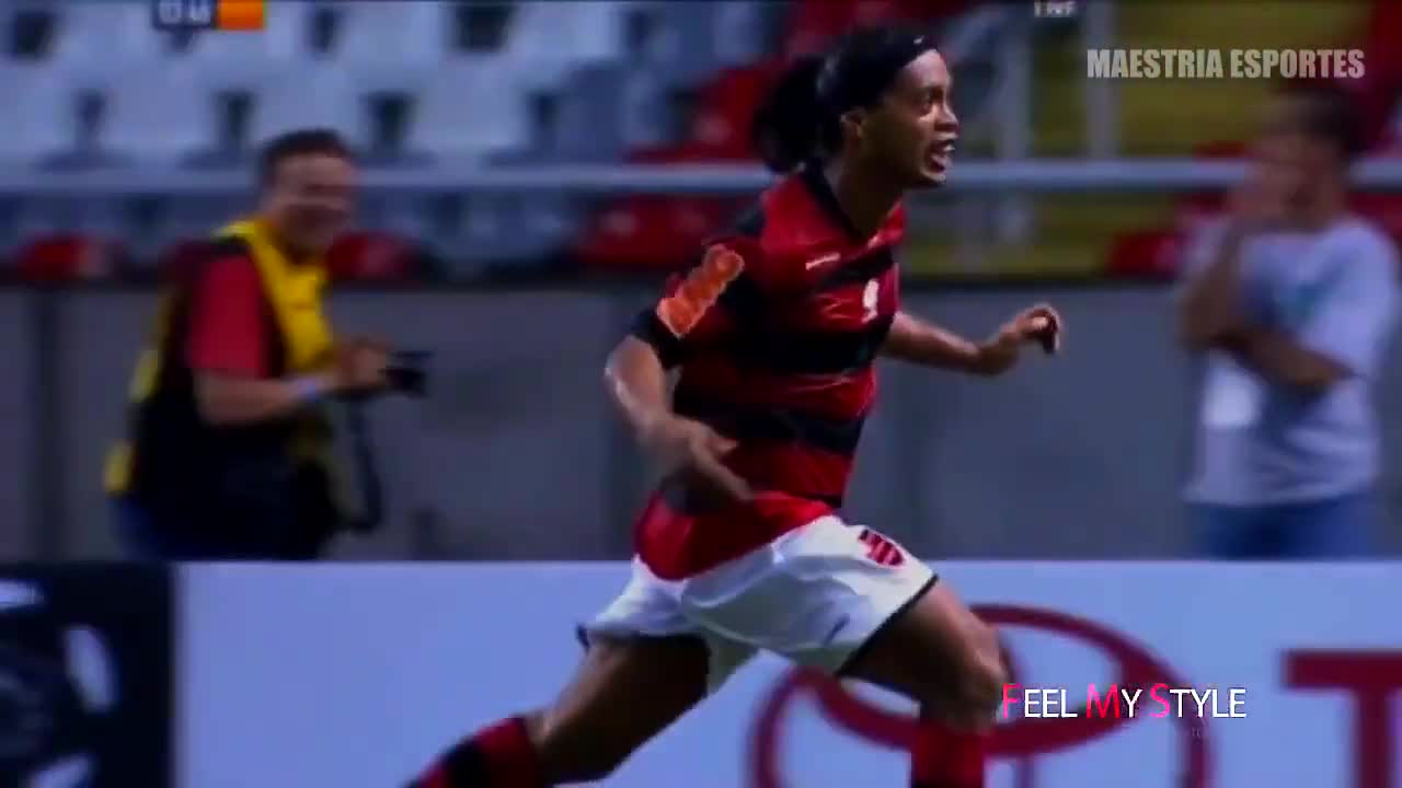 the most absurd pens if Ronaldinho Gaúcho