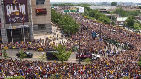 LeBron James Roasts Stephen Curry & Drops F-Bombs During Cavs Parade Speech