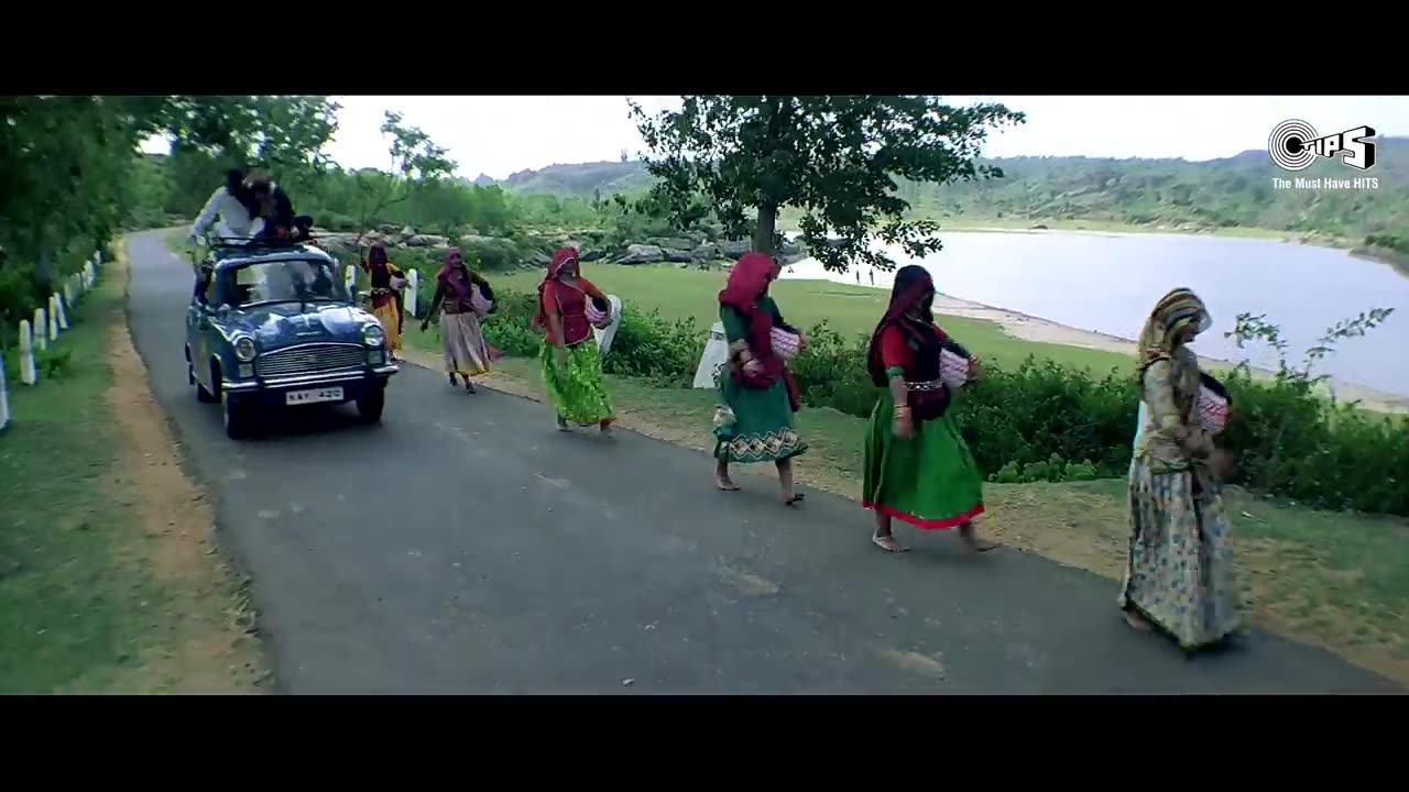 Aaye Ho Tum Meri Jindagi Mein Bahar Bankar Raja Hindustani film Karishma Kapoor Aamir Khan
