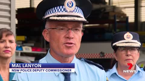 Australian police sent into Solomon Islands after days of rioting | 7NEWS
