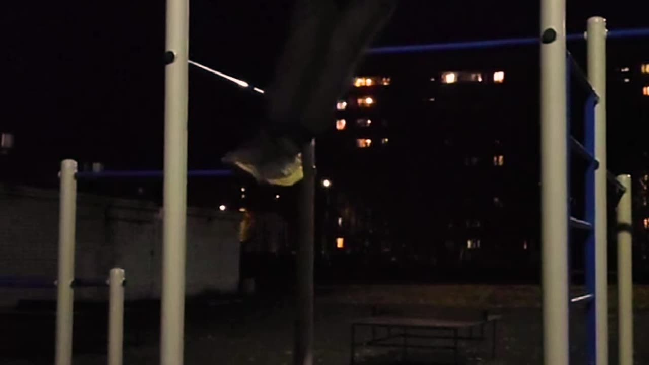 #calisthenics #calisthenicspark #calisthenicsjourney #calisthenicslover #coreworkout #iloveyoga