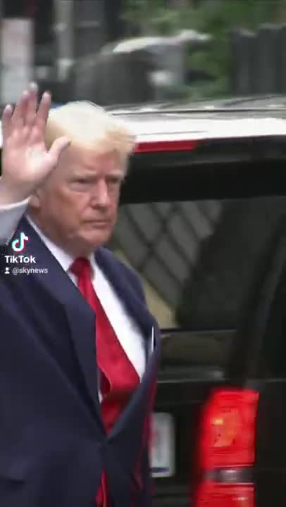 Donald Trump leaves Trump Tower days after Florida raid