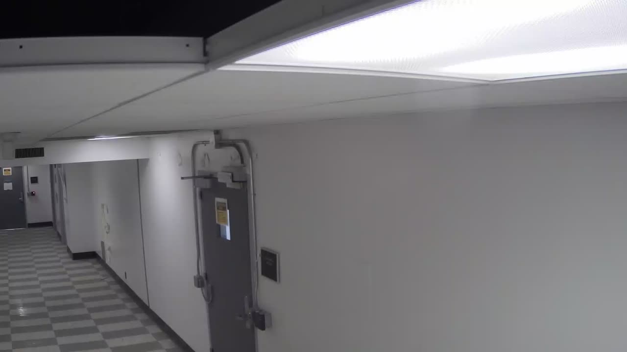 6179RHOBG1G106BLobbyEntry_2021-01-06_15h00min03s373ms.mp4