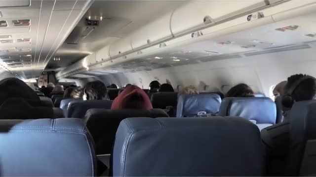 A Plane Lost Its Roof at 24,000 Feet – This Is What Happened Next