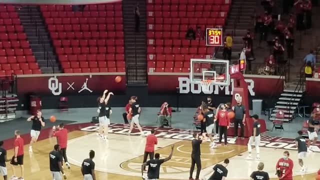 SOONERS WARM UP FEB, 27TH BEDLAM VS OKLAHOMA STATE