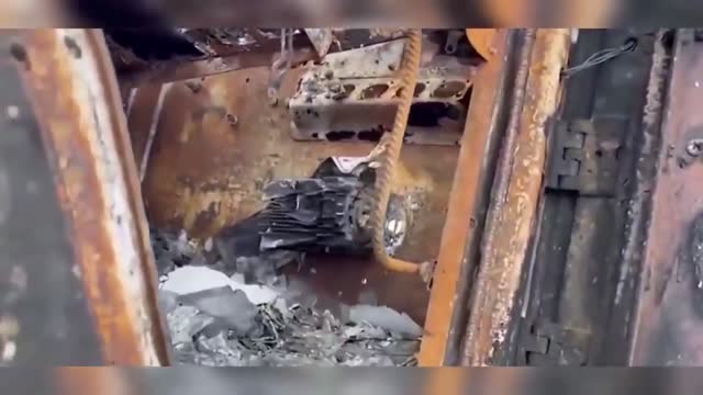 DESTROYED RUSSIAN VEHICLE