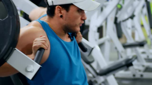 HOW TO PROPERLY TO AN ISOLATED INCLINE BENCH PRESS