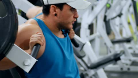 HOW TO PROPERLY TO AN ISOLATED INCLINE BENCH PRESS