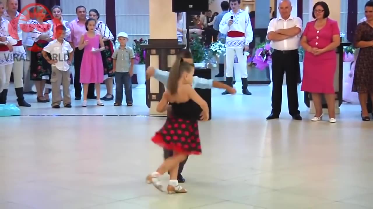 Kids super dance