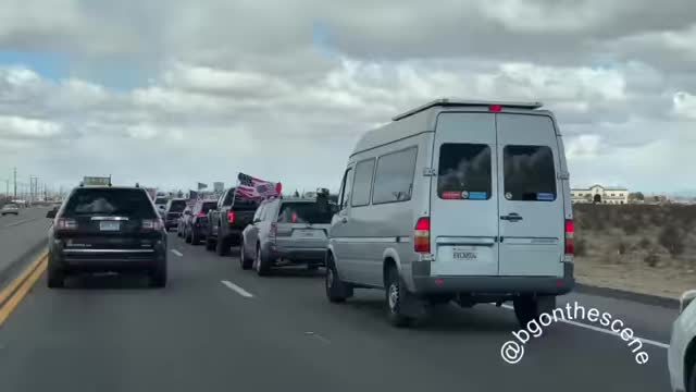 SUPPORT THE TRUCKERS BELIEVE ITS ROLLING ROLLING. LOTS OF THEM FREEDOM.