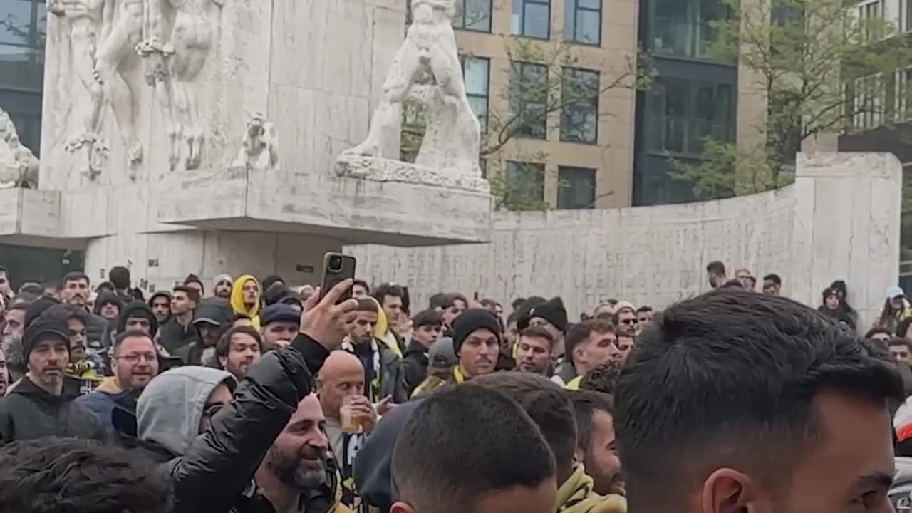 ‘People were afraid to wear their keffiyeh’ says pro-Palestine Amsterdam local