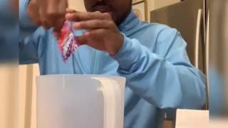 HOW TO MAKE KOOL-AID THE RIGHT WAY! Southern Kool-Aid Tutorial