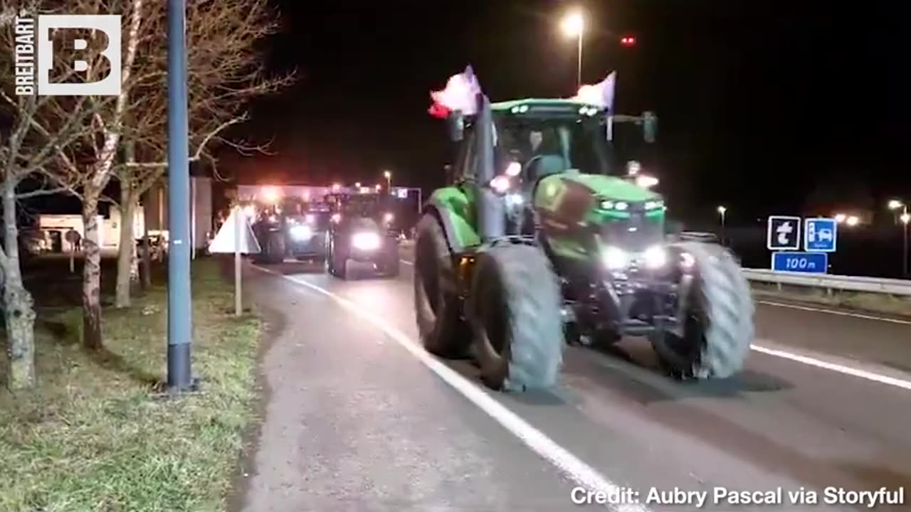 French Farmers Blockade Paris, Taxi Drivers Block Traffic in Protest of Globalist Green Agenda