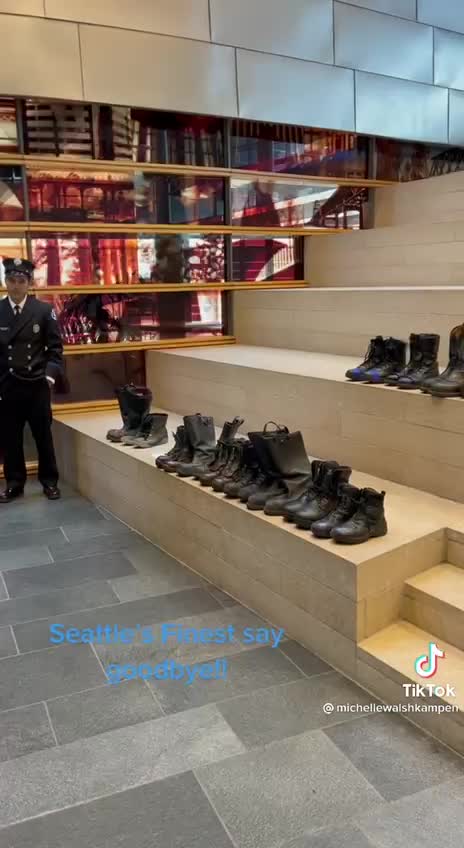 Seattle officials turning in their boots