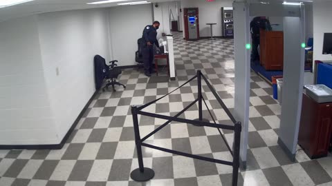 6135RHOBG3G3L8ScreeningArea8_2021-01-06_13h00min01s613ms.mp4