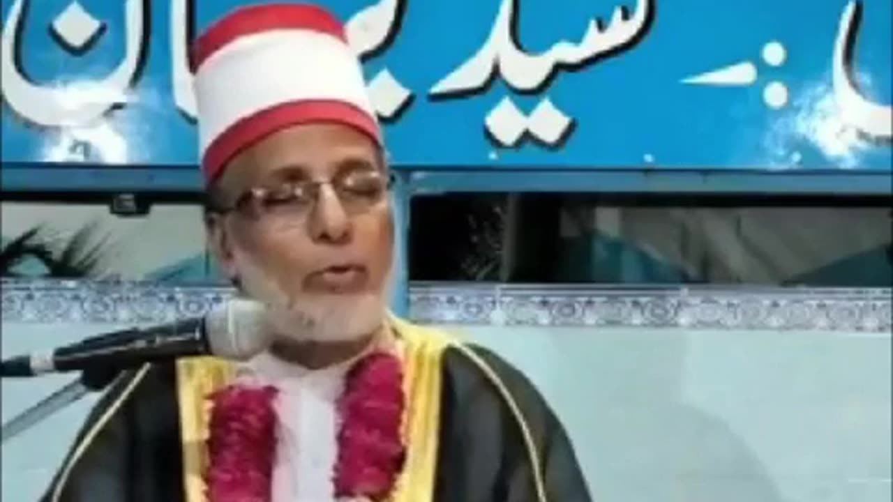 Aalam isi liyay gumrahi ka shikar hay kyoon kay Anbia ko apnay jesa samjhtay hein
