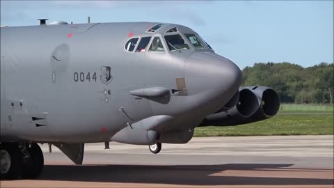 B-52's Filmed at RAF Fairford