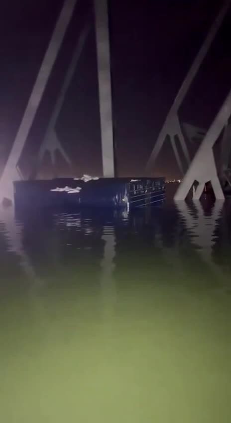 Close footage of "Dali" after it crashed into the Francis Scott Key Bridge in Baltimore#2