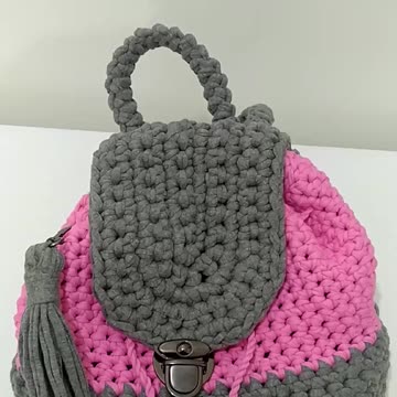 A Crochet Backpack