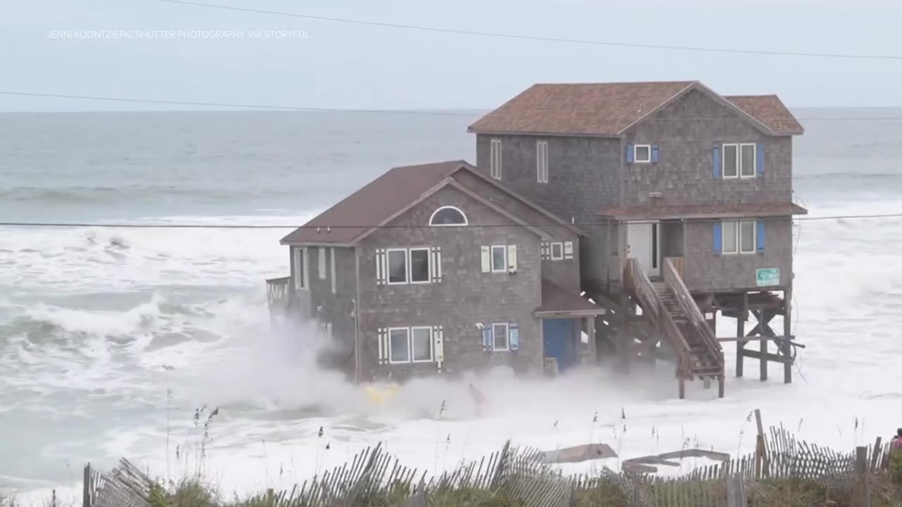 Dramatic video shows moment third vacant home in Rodanthe, North Carolina collapses into ocean