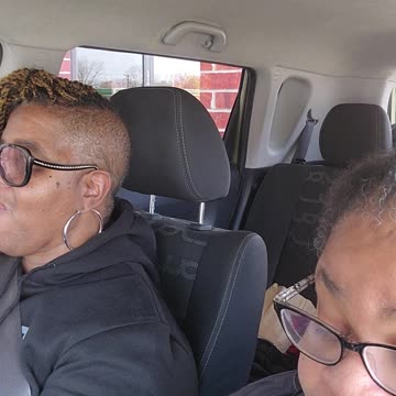 Wife tells her husband to take it off! #jokeoftheday