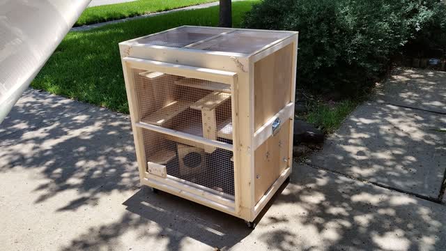 Custom Chinchilla Cage "The Hamlet"