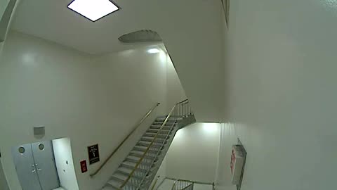 3152RHOB01Stair7_2021-01-06_06h40min02s250ms.mp4