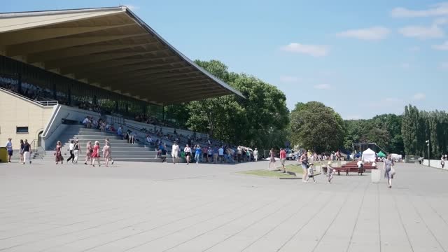 3 tyg. NA PARKINGU w WARSZAWIE - realia van life w dużym mieście