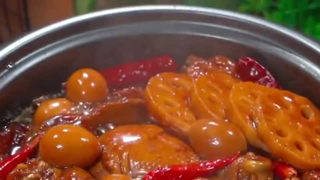 Pot stewed chicken claw