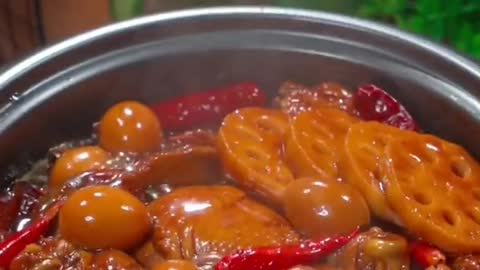 Pot stewed chicken claw