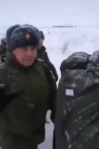 Russian Soldiers moving to border with Ukraine 21 Dec 21