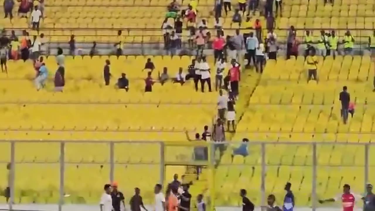 Angry Ghanaian Fans Invade, Vandalise Stadium After Black Stars’ Lost To Angola