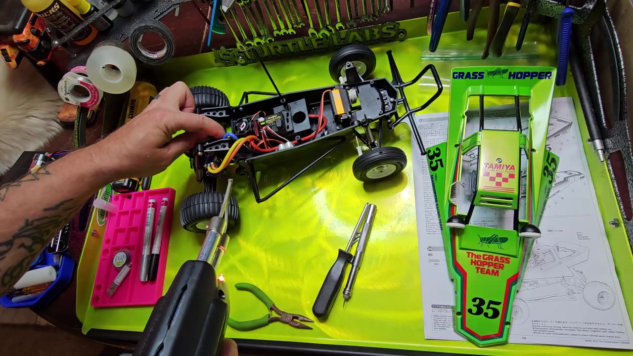 Tamiya Grasshopper Candy Green Edition Kit Build EP23