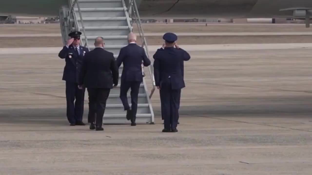 NYT: Biden Now Has A Secret Service Agent Assigned To The Stairs In Case He Falls