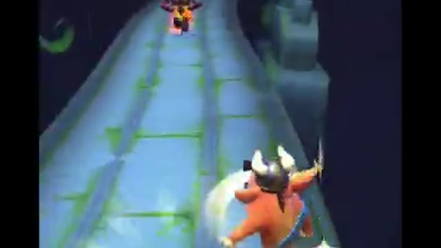 Inferno Zombot Battle Run Gameplay On Road To Ruin - Crash Bandicoot: On The Run!