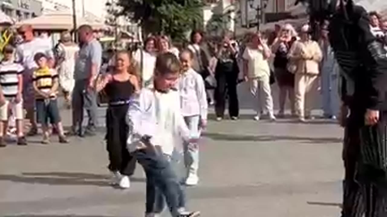 DANCE