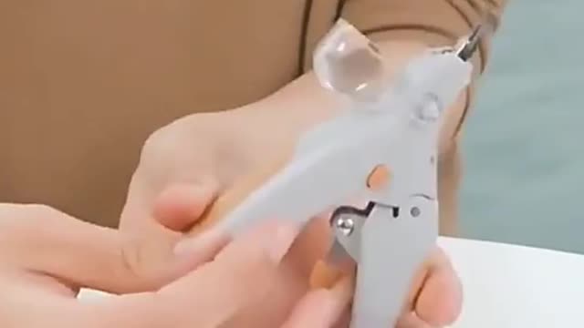 LED pet nail clipper