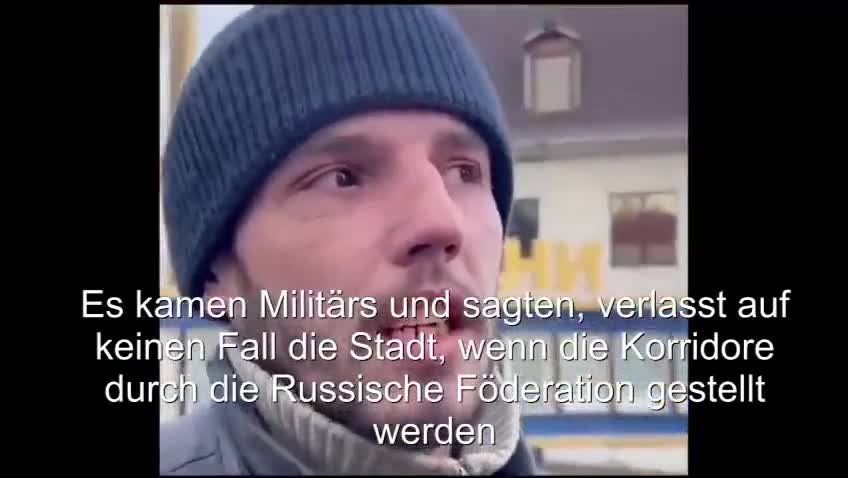 The video shows people who escaped from Mariupol with the help of the Russian army.