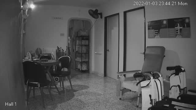 hallfront night 20220103