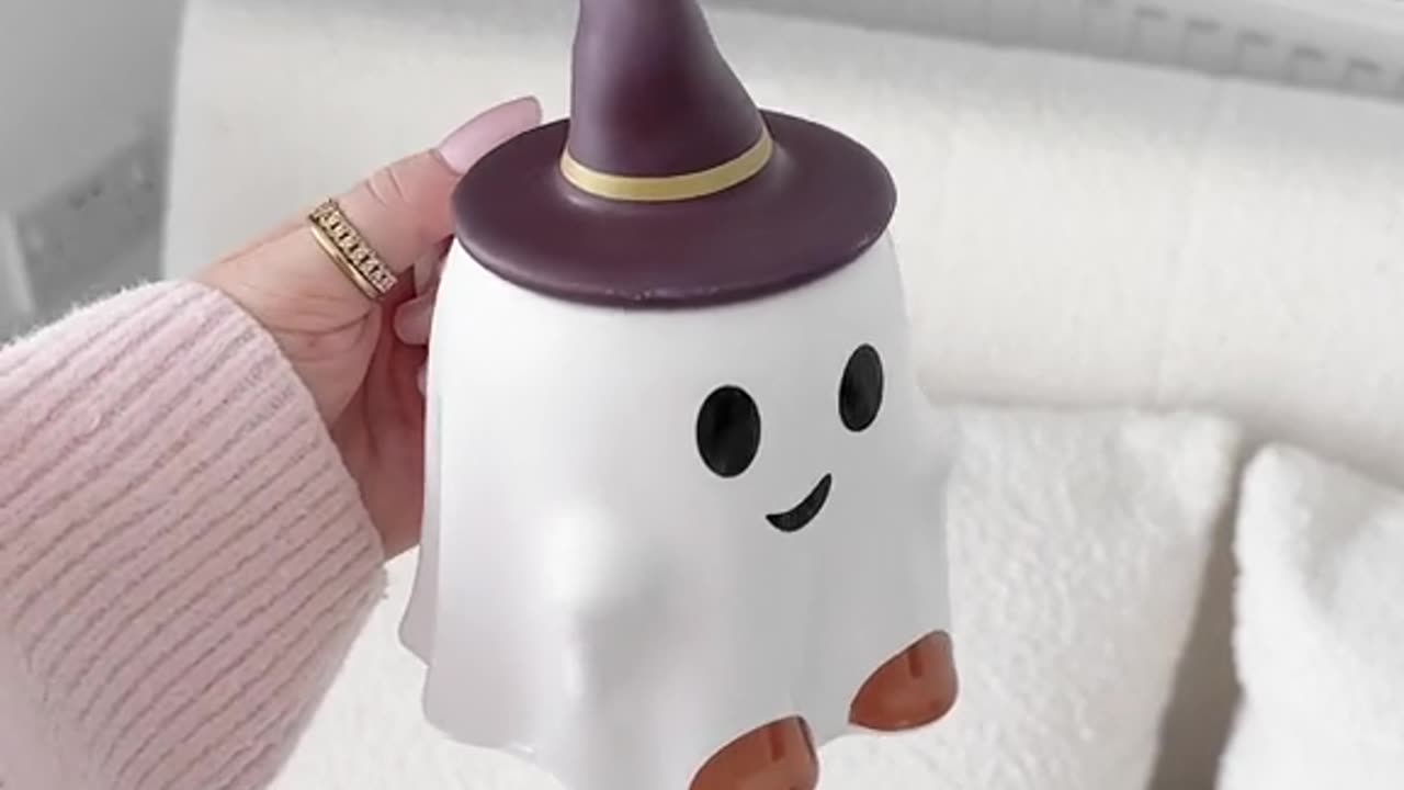 Isnt he the cutest, the lil hat 🥹👻🤍 Iink in my biö 🫶