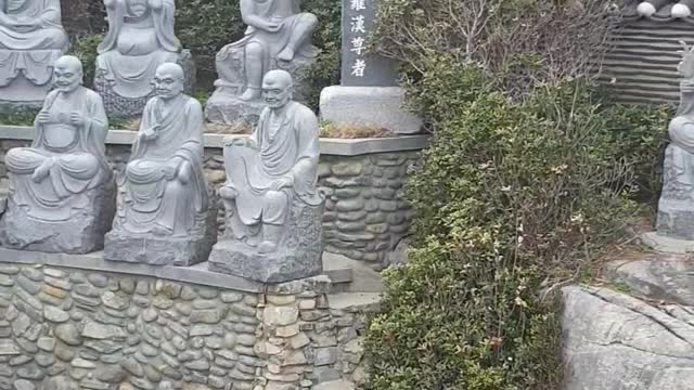 Yongkungsa Temple on the coast of Busan, South Korea