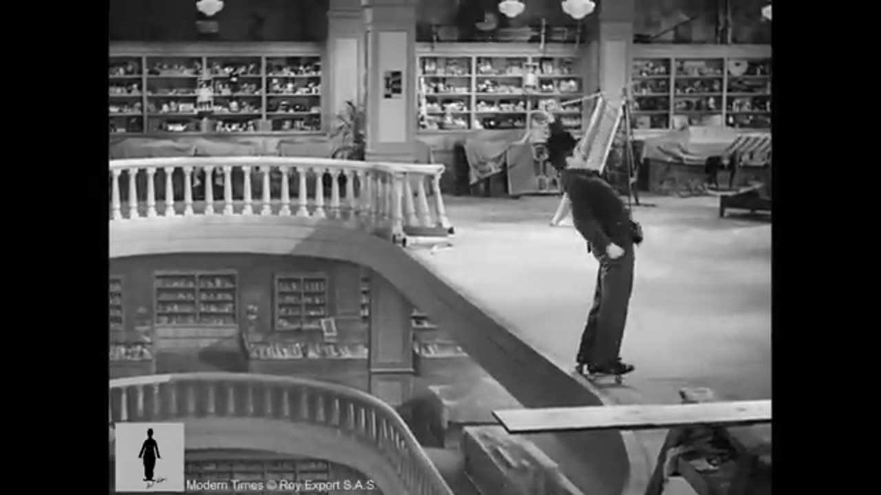 Charlie Chaplin - Modern Times - Roller Skating Scene