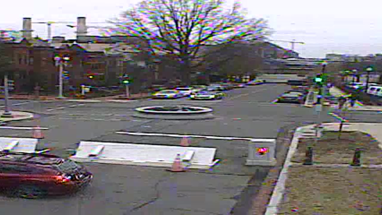 0753QSE00SCap-DSE_2021-01-06_09h20min01s167ms.mp4