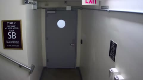 6160RHOBSBRSBST2StairwaySide_2021-01-06_20h00min00s853ms.mp4