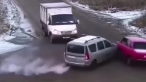 Car accident funny short_ Watch People Drive Like Idiots