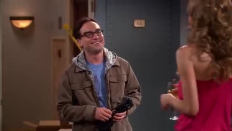 Penny TELLS a science JOKE - The Big Bang Theory