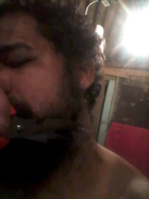 fazendo a barba com a tesoura pt1