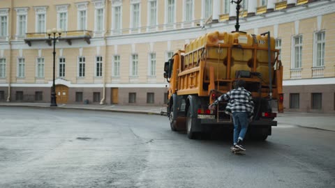 Skateboarding Garçons Dans Un Parc