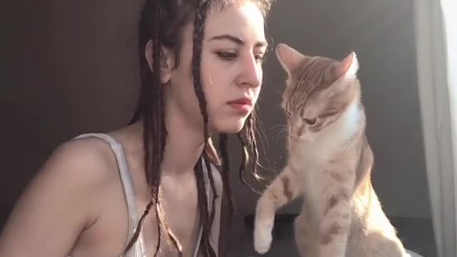 Cat&girls friend funny joke